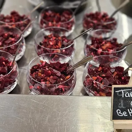 Hotell Logis Restaurant L'abri 2*