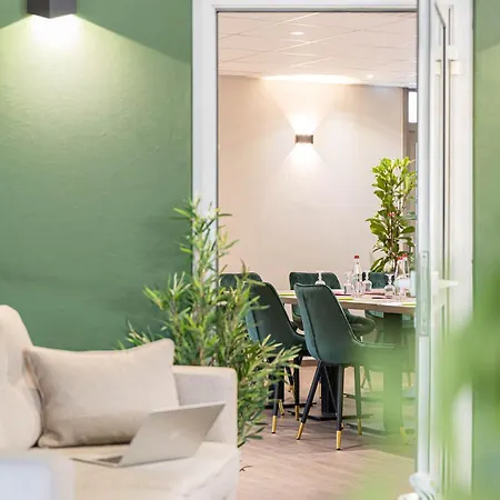 Hotel Logis Restaurant L'abri Blavozy