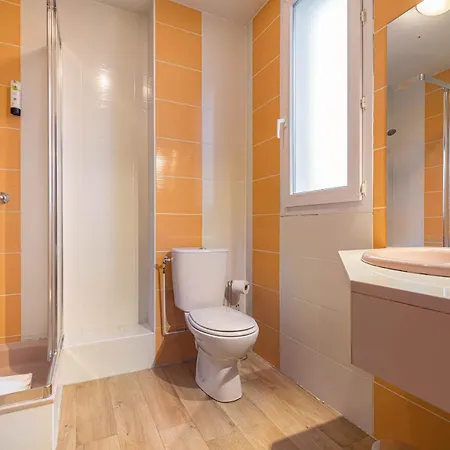 Logis Restaurant L'abri מלון 3*