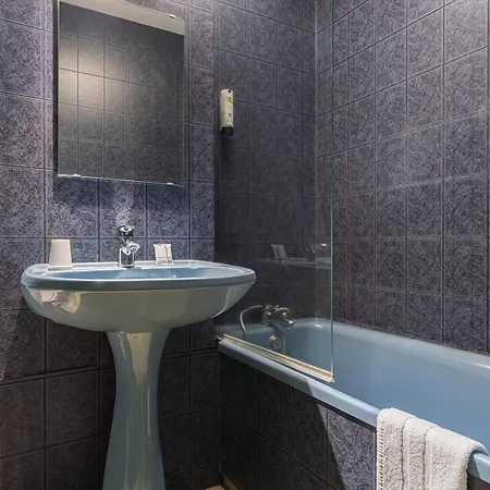 Logis Restaurant L'abri 2* Blavozy