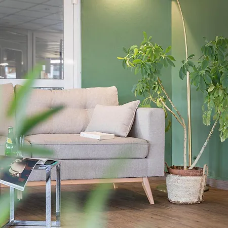 Hotel Logis Restaurant L'abri Blavozy