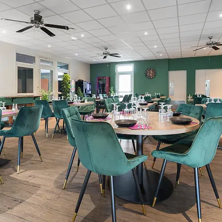 호텔 Logis Restaurant L'abri Blavozy