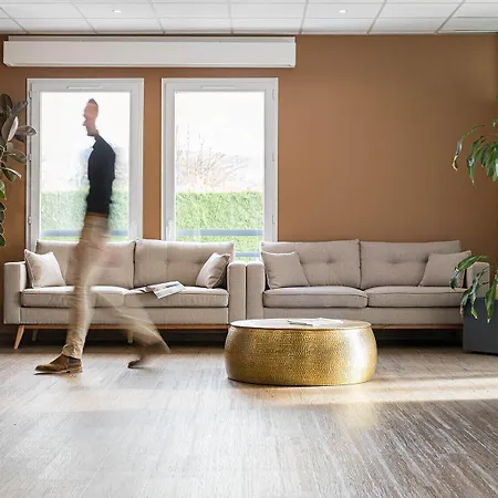 Logis Restaurant L'abri Hotell