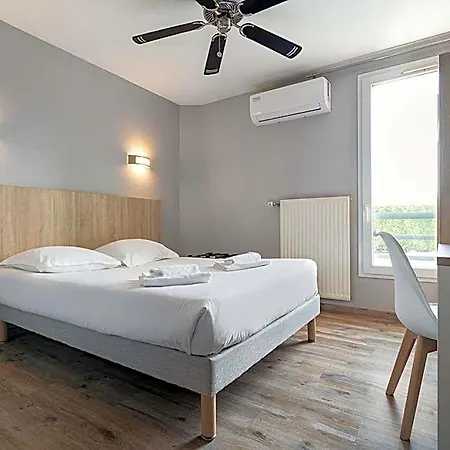 L'abri Hotel 3*