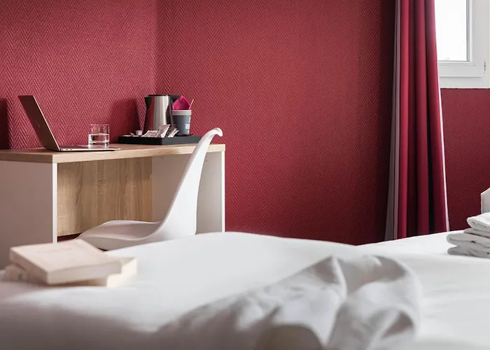 Logis Restaurant L'abri Отель