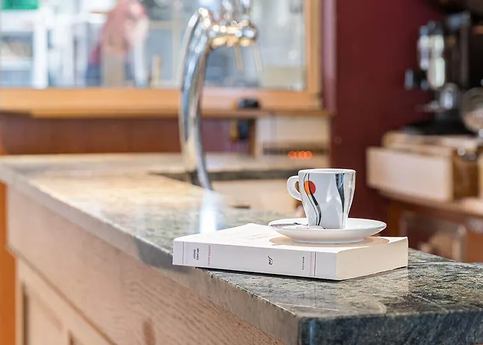 Logis Restaurant L'abri Blavozy