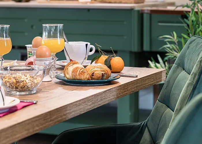 Logis Restaurant L'abri Отель 3*